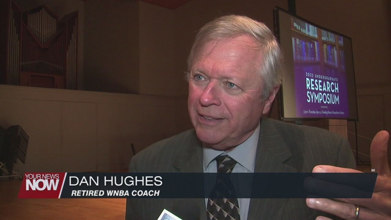 Former WNBA champion coach talks about empowerment at Bluffton University
